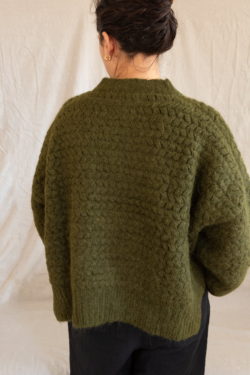 ジャケット・アウター ARTS&SCIENCE lining cardigan olive green ZIGZAG CARDIGAN - OLIVE – DAEZA